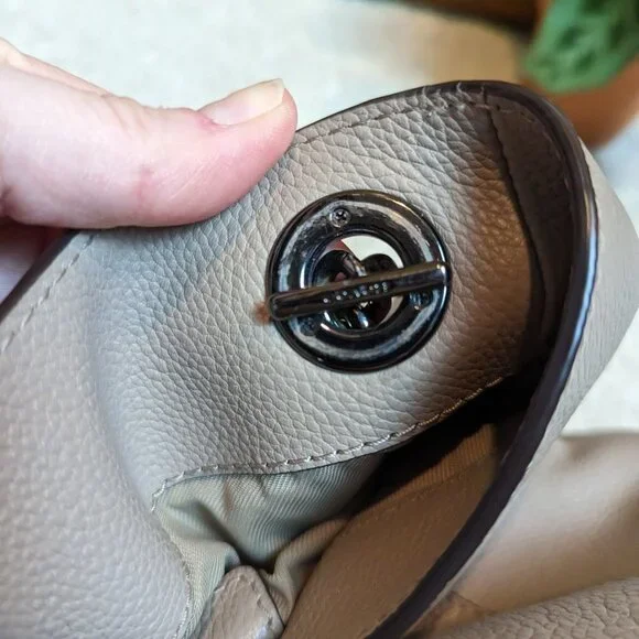 *Rare Color* Coach Stone Turn Lock Edie Shoulder Bag - Picture 11 of 13